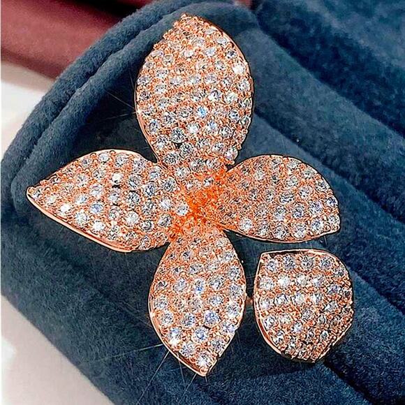 Rose Gold Four Leaf Clover Zircon Ring - Picture 5 of 5